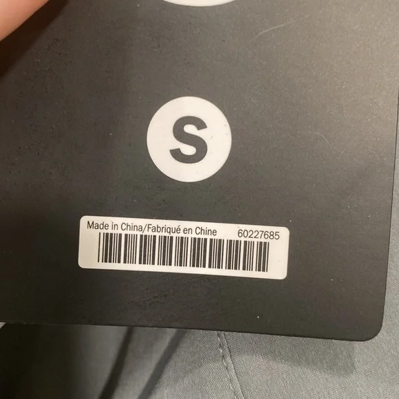 FINAL PRICE💚NWT doTerra Comfort Fit Quick-Dry Shorts gray women’s size small - Picture 11 of 11